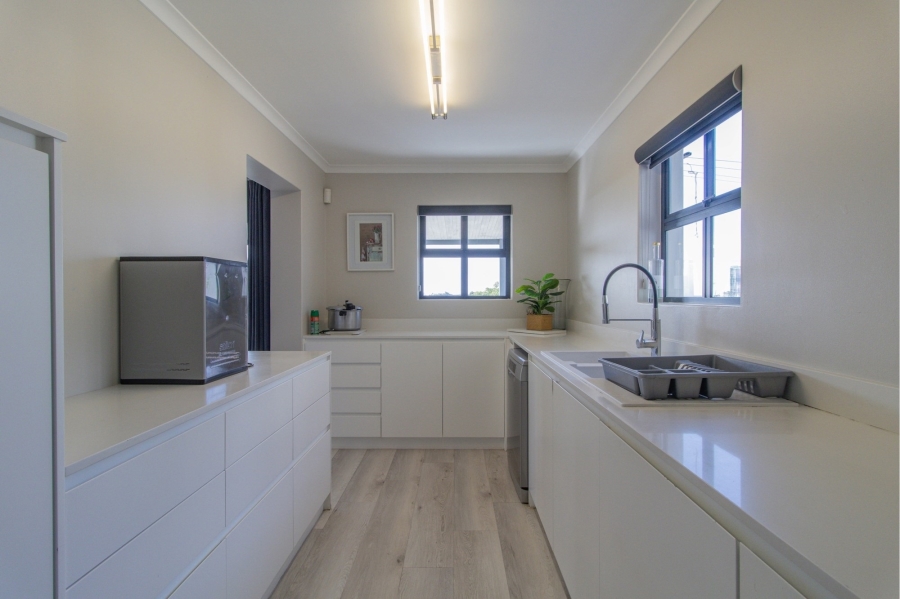 9 Bedroom Property for Sale in Olifantskop Western Cape